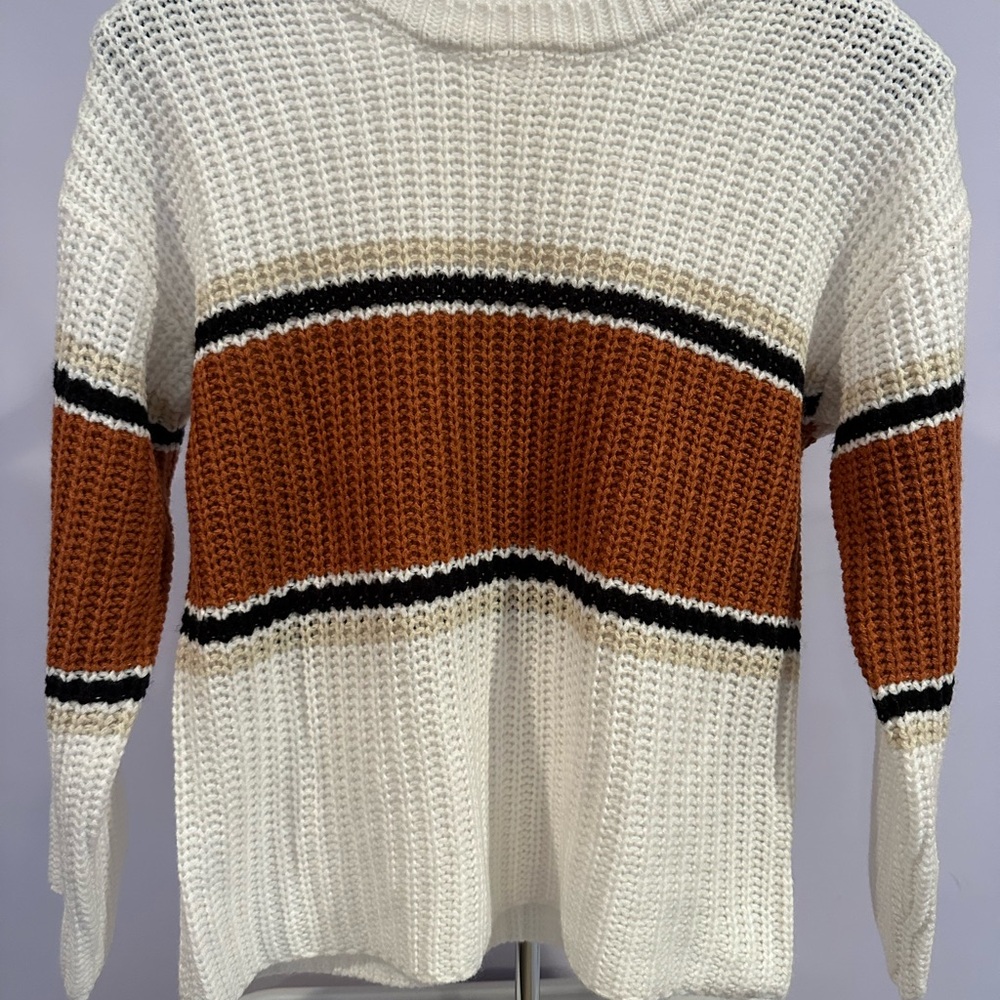 Chunky Knit White and Brown Sweater with Color Block Design